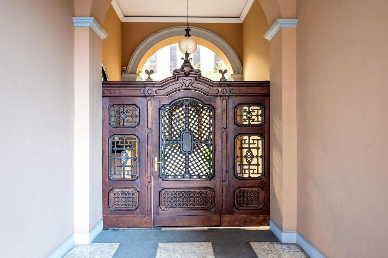 Milano City Apartments - Duomo Brera - Elegant Suite In Design District Bagian luar foto